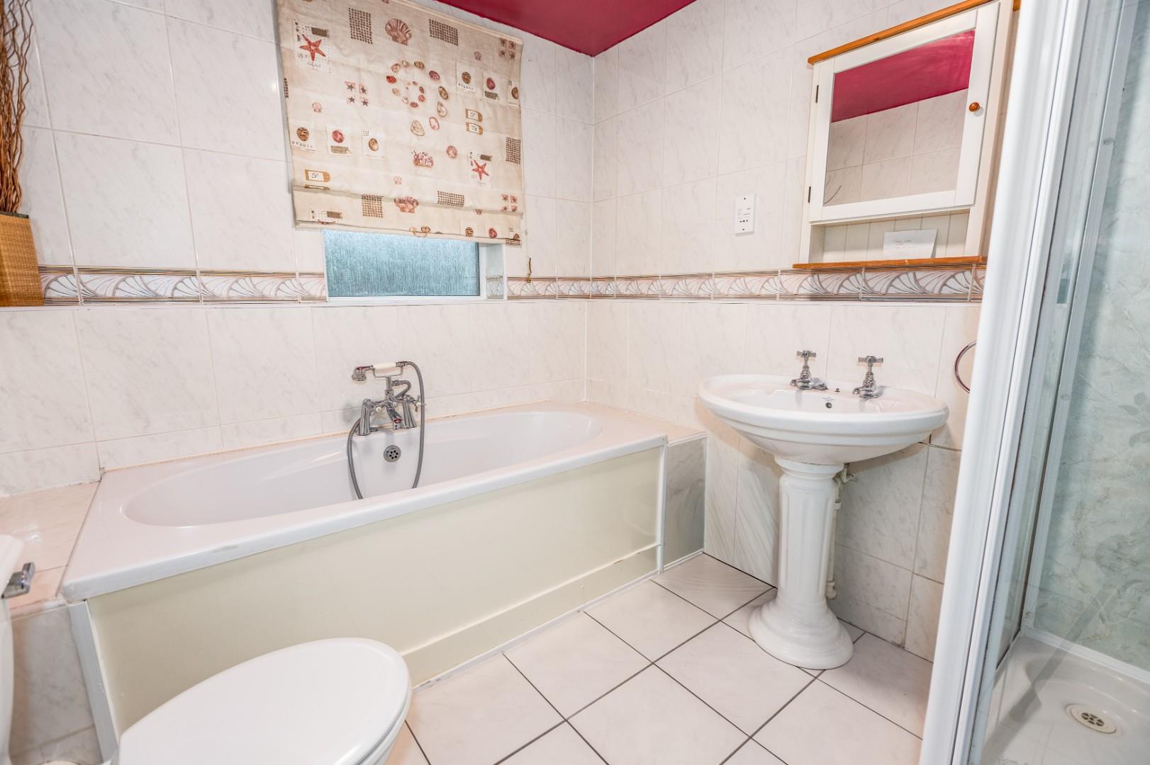 Crawshay court, Langland Bay Road, Langland, Swansea, SA3 4QZ